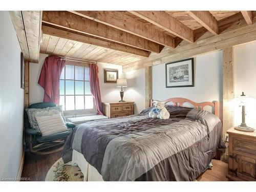 41 Locks Road, Brantford, ON - Indoor Photo Showing Bedroom