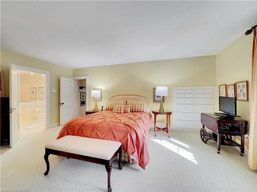 282 Dufferin Avenue, Brantford, ON - Indoor Photo Showing Bedroom