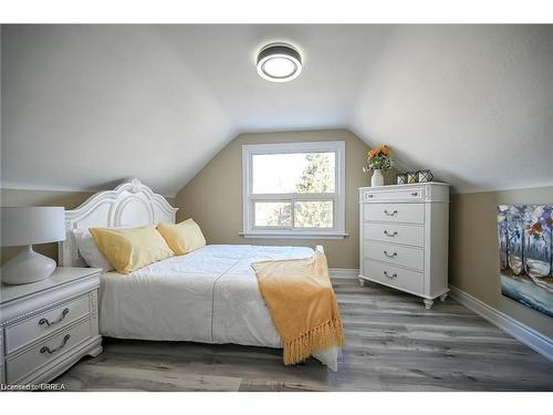 Main-1210 Dunsmure Road, Hamilton, ON - Indoor Photo Showing Bedroom