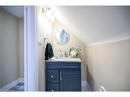 Main-1210 Dunsmure Road, Hamilton, ON - Indoor Photo Showing Bathroom