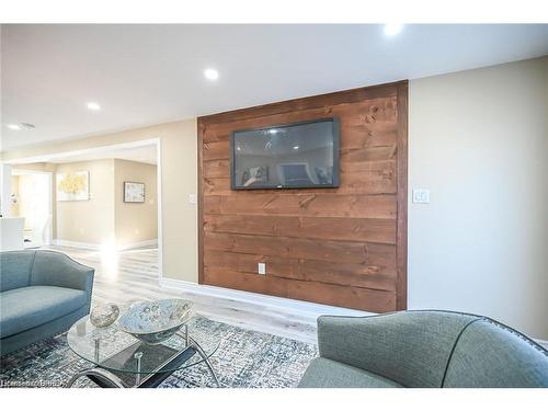 Main-1210 Dunsmure Road, Hamilton, ON - Indoor Photo Showing Living Room