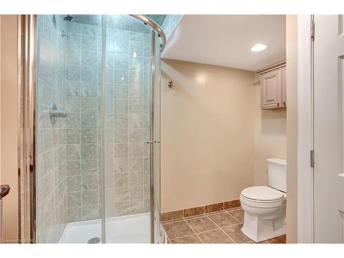 146 Blackburn Drive, Brantford, ON - Indoor Photo Showing Bathroom