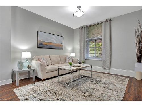 103 William Street, Brantford, ON - Indoor Photo Showing Living Room