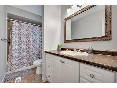 103 William Street, Brantford, ON - Indoor Photo Showing Bathroom