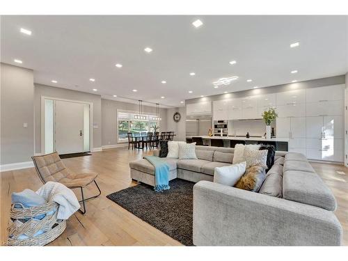 1 Gaywood Gardens, Brantford, ON - Indoor Photo Showing Living Room