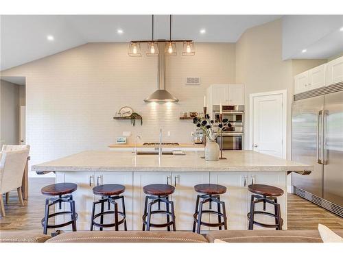 180 Royal Oak Road, Cambridge, ON - Indoor Photo Showing Kitchen With Upgraded Kitchen