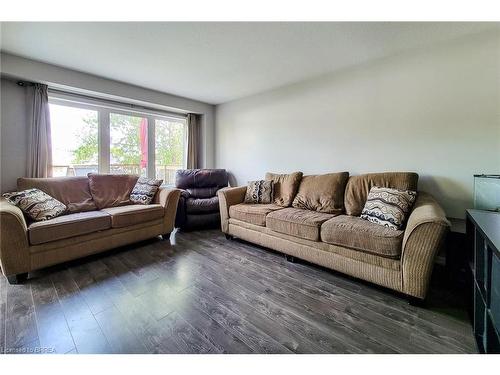 157 Powell Road, Brantford, ON - Indoor Photo Showing Living Room