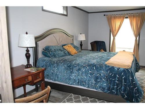 191A-99 Fourth Concession Road, Burford, ON - Indoor Photo Showing Bedroom