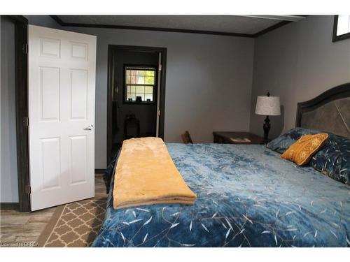 191A-99 Fourth Concession Road, Burford, ON - Indoor Photo Showing Bedroom