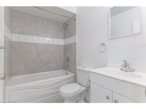 19 Montclair Crescent, Simcoe, ON - Indoor Photo Showing Bathroom