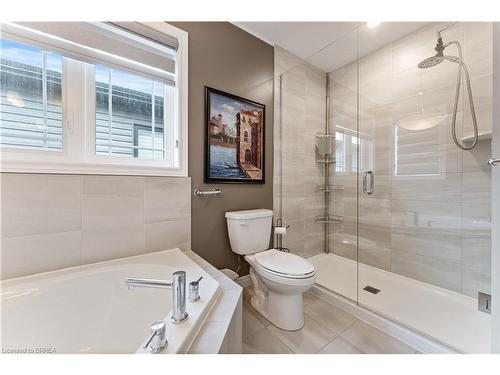 8 Lorne Card Drive, Paris, ON - Indoor Photo Showing Bathroom