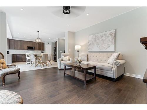 8 Lorne Card Drive, Paris, ON - Indoor Photo Showing Living Room