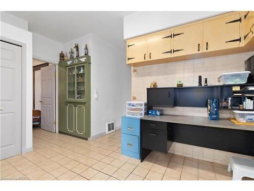 116 Terrace Hill Street, Brantford, ON - Indoor Photo Showing Kitchen