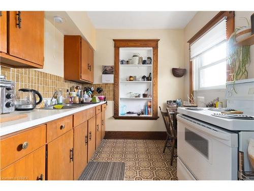 116 Terrace Hill Street, Brantford, ON - Indoor Photo Showing Kitchen