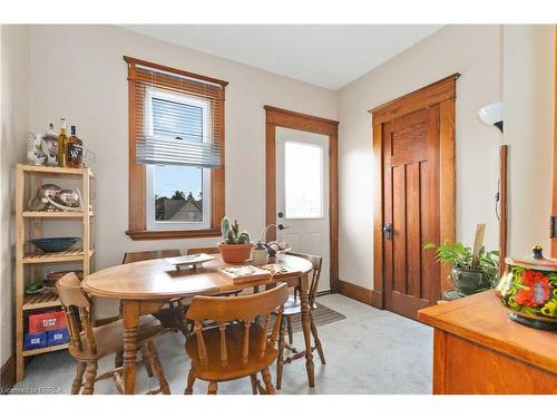 116 Terrace Hill Street, Brantford, ON - Indoor Photo Showing Dining Room