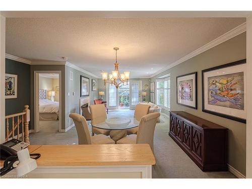 40 Hardy Road, Brantford, ON - Indoor Photo Showing Dining Room