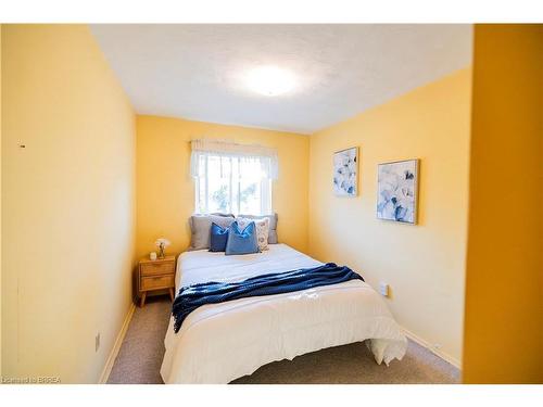 407-87 St George Street, Brantford, ON - Indoor Photo Showing Bedroom