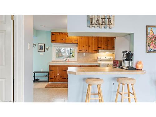 28 Lake Road, Selkirk, ON - Indoor Photo Showing Kitchen