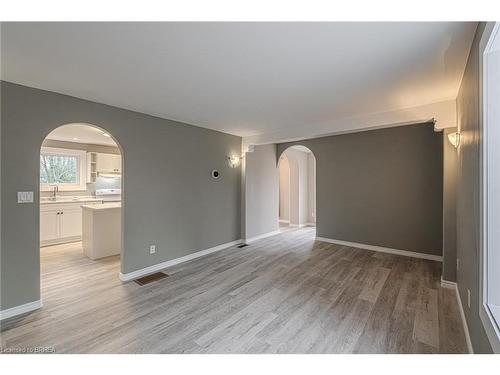 534 Mount Pleasant Road, Brantford, ON - Indoor Photo Showing Other Room