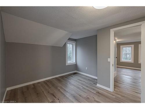 534 Mount Pleasant Road, Brantford, ON - Indoor Photo Showing Other Room