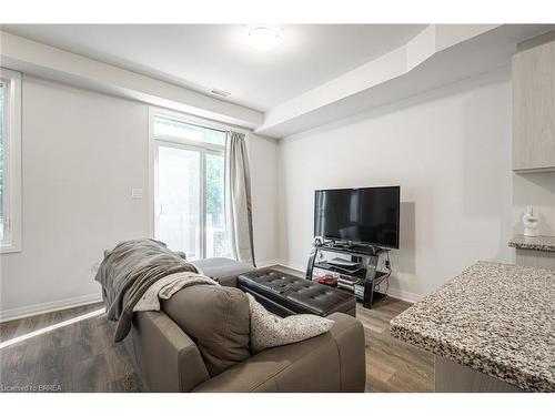 57-2 Willow Street, Paris, ON - Indoor Photo Showing Living Room