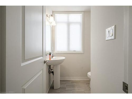 57-2 Willow Street, Paris, ON - Indoor Photo Showing Bathroom