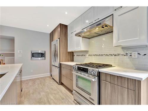 150 Hatton Drive, Ancaster, ON - Indoor Photo Showing Kitchen