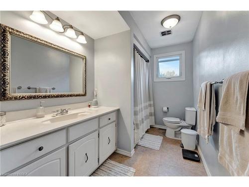 37 Miller Crescent, Simcoe, ON - Indoor Photo Showing Bathroom