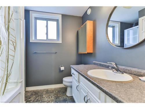 119A Duncombe Road, Waterford, ON - Indoor Photo Showing Bathroom