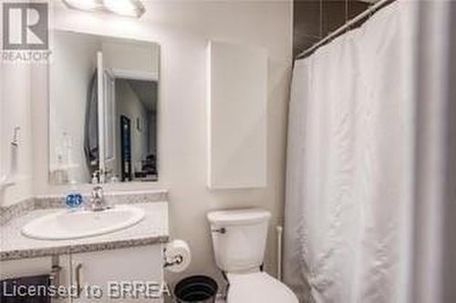 A4-145 South Creek Drive, Kitchener, ON - Indoor Photo Showing Bathroom