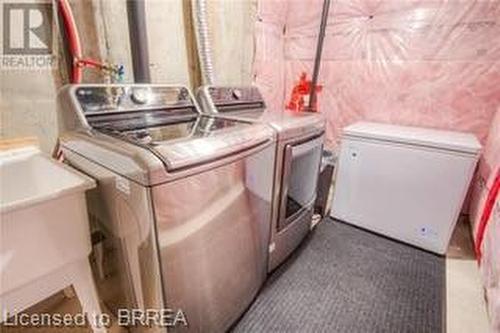 A4-145 South Creek Drive, Kitchener, ON - Indoor Photo Showing Laundry Room