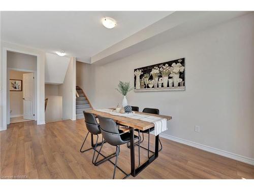 159-677 Park Road N, Brantford, ON - Indoor Photo Showing Dining Room