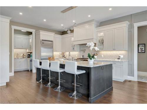 24 Tedley Boulevard, Brantford, ON - Indoor Photo Showing Kitchen With Upgraded Kitchen