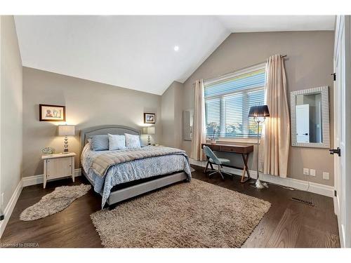 24 Tedley Boulevard, Brantford, ON - Indoor Photo Showing Bedroom