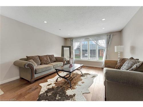 26-570 West Street, Brantford, ON - Indoor Photo Showing Living Room