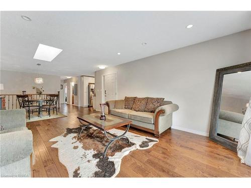 26-570 West Street, Brantford, ON - Indoor Photo Showing Living Room