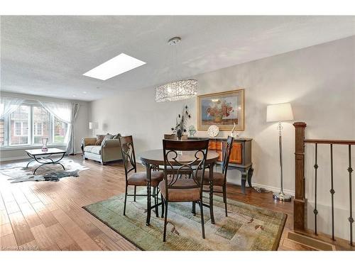 26-570 West Street, Brantford, ON - Indoor Photo Showing Dining Room