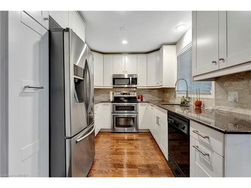 26-570 West Street, Brantford, ON - Indoor Photo Showing Kitchen