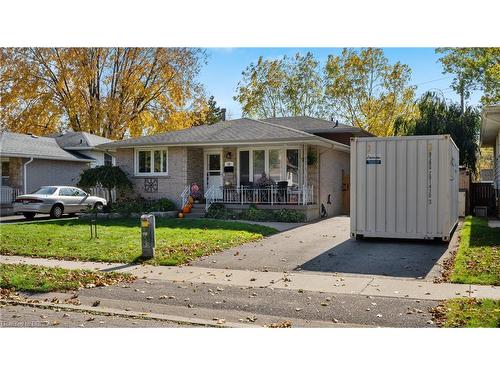 22 Walsh Court, Brantford, ON - Outdoor With Deck Patio Veranda With Facade