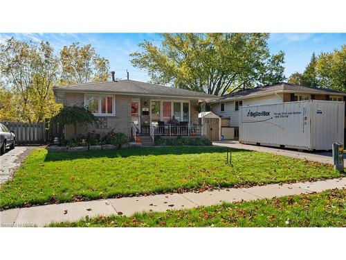 22 Walsh Court, Brantford, ON - Outdoor With Deck Patio Veranda