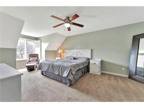 28 Austin Crescent, St. George, ON - Indoor Photo Showing Bedroom