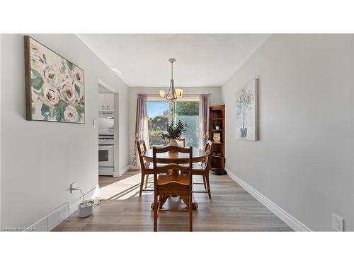 132 Chapel Street, Simcoe, ON - Indoor Photo Showing Dining Room