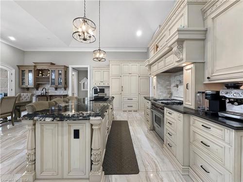 18 Harper Boulevard, Brantford, ON - Indoor Photo Showing Kitchen With Upgraded Kitchen