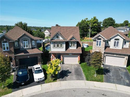 8 Oakes Court, Guelph, ON - Outdoor With Facade