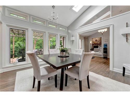 3976 Powerline Road W, Ancaster, ON - Indoor Photo Showing Dining Room