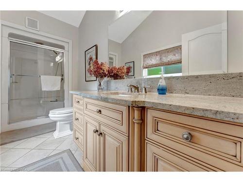 3976 Powerline Road W, Ancaster, ON - Indoor Photo Showing Bathroom