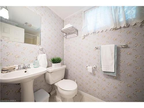 69 Elm Street, Simcoe, ON - Indoor Photo Showing Bathroom