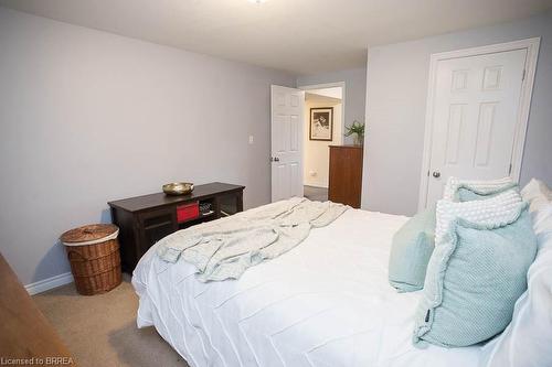 47 Coulbeck Road, Brantford, ON - Indoor Photo Showing Bedroom