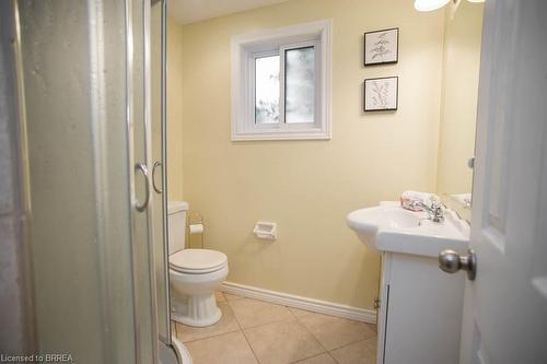 47 Coulbeck Road, Brantford, ON - Indoor Photo Showing Bathroom