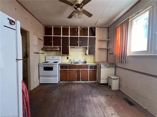 170 Marlborough Street, Brantford, ON - Indoor Photo Showing Kitchen With Double Sink